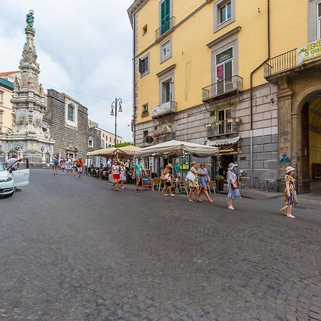 Residenza Trinita Maggiore Neapel Exteriör bild