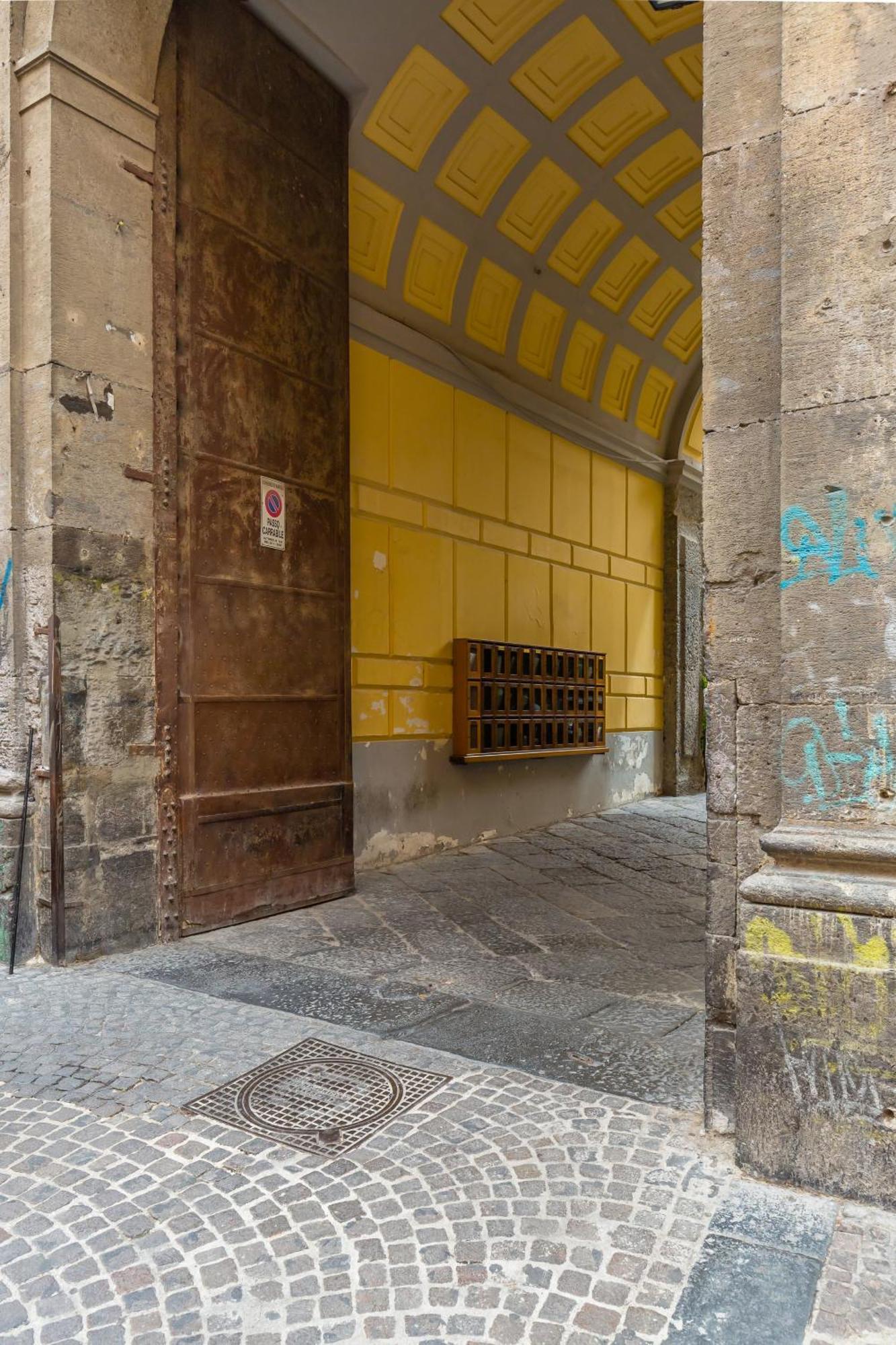 Residenza Trinita Maggiore Neapel Exteriör bild