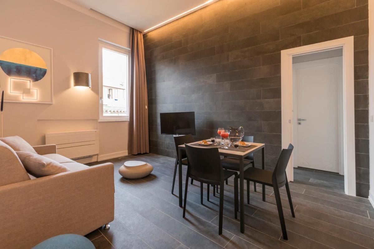 Residenza Trinita Maggiore Neapel Exteriör bild