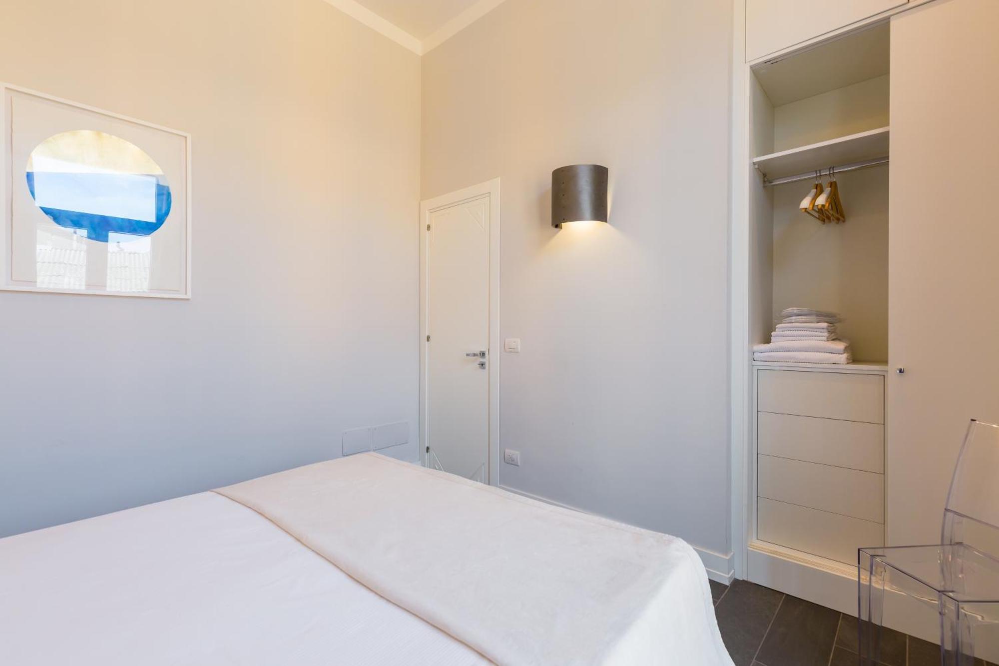 Residenza Trinita Maggiore Neapel Exteriör bild